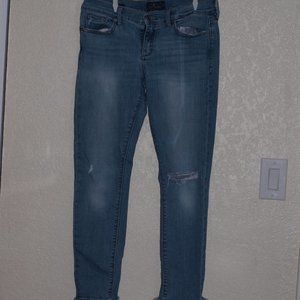 Lucky Brand Distress Jeans Size 8/29